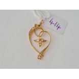 A art nouveau seed pearl heart pendant (one pearl missing) 15 ct gold - 2.3 gms