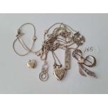 Five silver vintage necklaces 44g