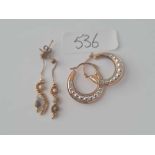 Pair of 9ct half hoop earrings & pair of 9ct dangly earrings 2.3g