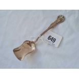 A Victorian long handled caddy spoon, scroll decorated - London 1844 by CL?