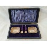 Another pair of boxed salts with spoons - Birmingham 1905