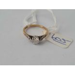 A SOLITAIRE DIAMOND RING 18CT GOLD SIZE O - 2.4 GMS