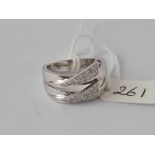 AN UNUSUAL 18CT WHITE GOLD & DIAMOND set ring approx size S 9.3g