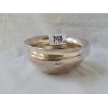 A circular bowl with turn over rim - 4" diameter - London 1914 by CE - 71 g.