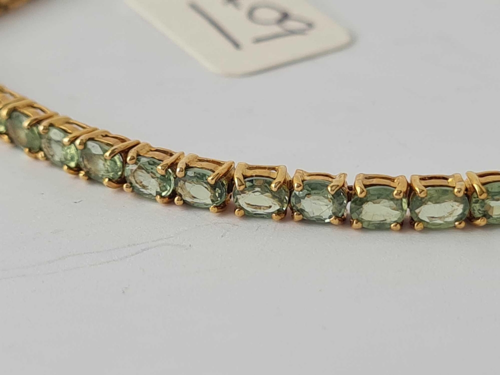 A attractive green sapphire bracelet 9ct - 8.5 gms - Image 2 of 2