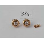 9ct white stone ear studs 1.5g inc