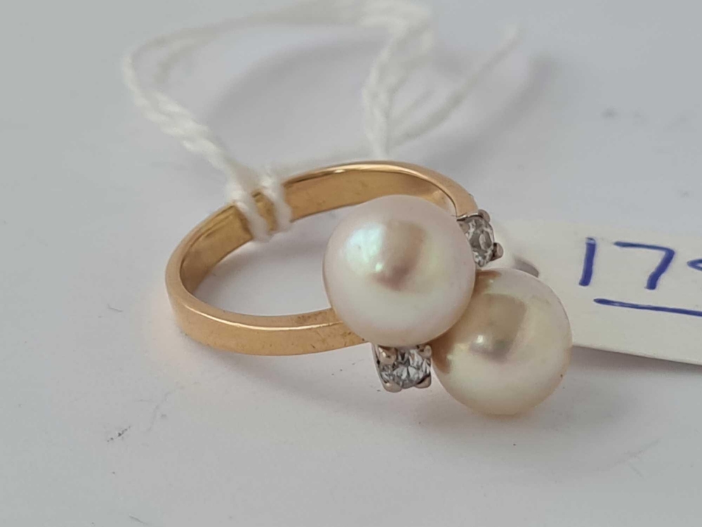 A double pearl and diamond ring 18ct gold size I1/2 - 4 gms - Image 3 of 3