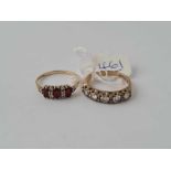 Two dress rings 9ct sizes R and R - 4.9 gms
