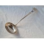 A George III soup ladle with large oval bowl London 1809 - 196 g.
