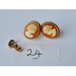 A pair of good 9ct cameo earrings 3.3g inc