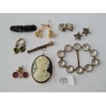 Bag of old costume jewellery