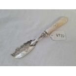 A good early Victorian butter knife with MOP handle - Birmingham 1865