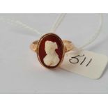 A hardstone cameo 9ct ring size N 3.6g inc