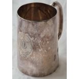 A pint tankard with tapering sides and loop handle - Sheffield 1894 by H - 381 g.
