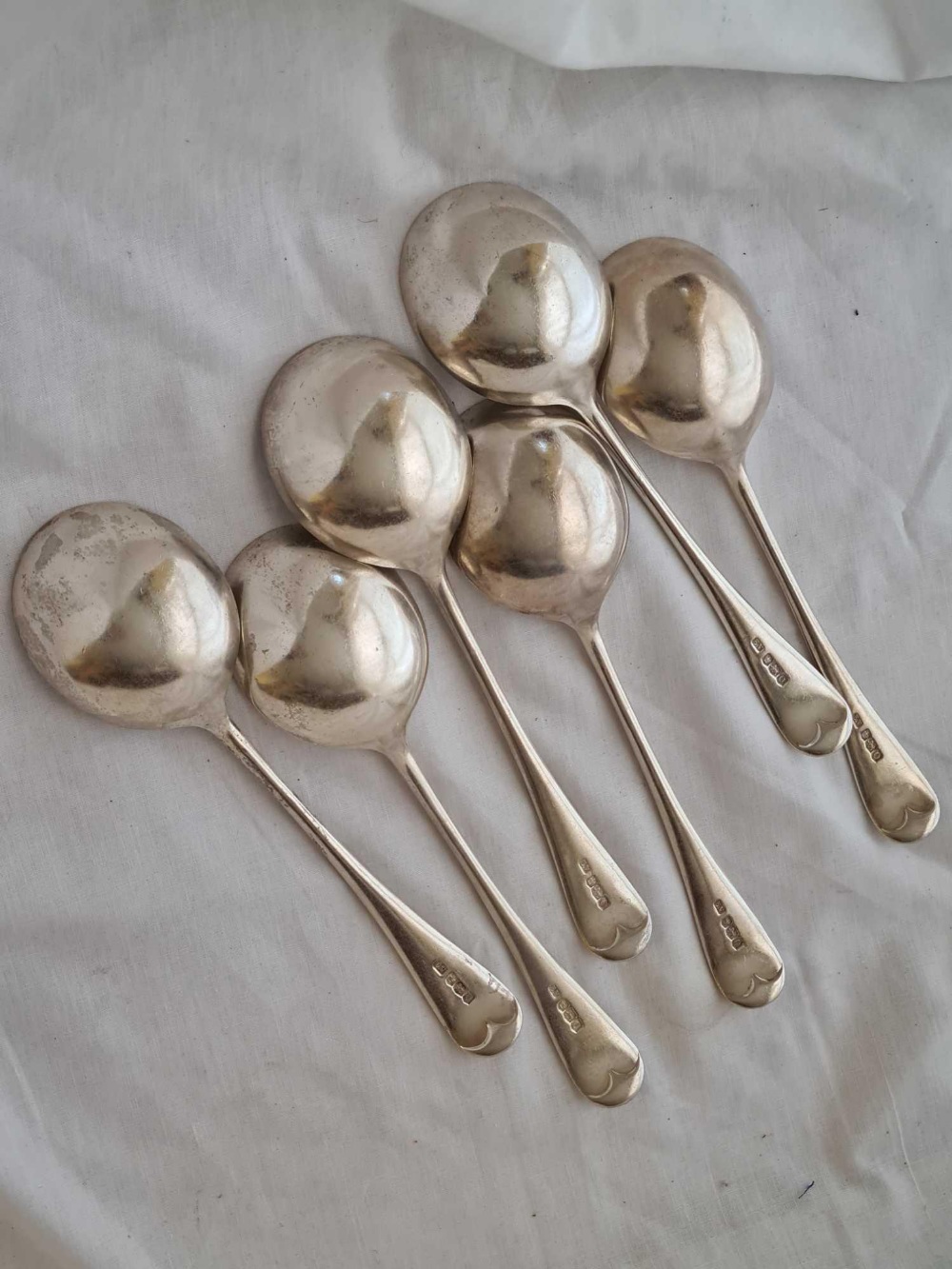 A set of six plain OE pattern soup spoons - Sheffield 1931 by EV - 482 g. - Image 2 of 2