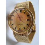 A GENTS GOLD OMEGA CONSTELLATION AUTOMATIC CHRONOMETER OFFICIALLY CERTIFIED WITH SECONDS SWEEP AND