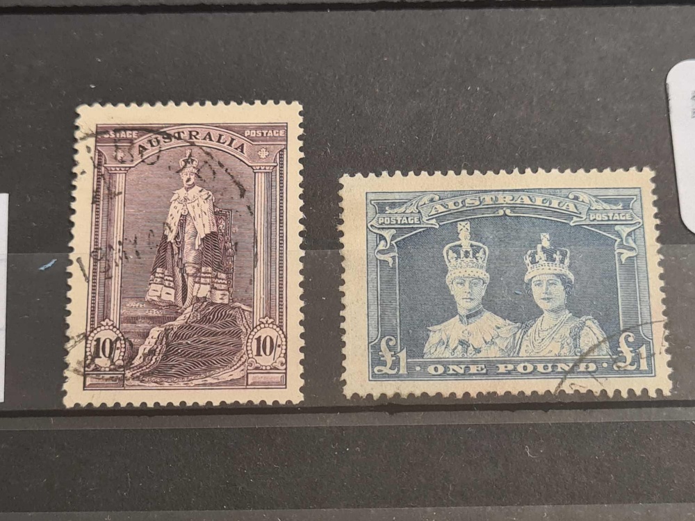 AUSTRALIA SG 176a/177a (1937-49) Top 2 values on rough paper fine used. Cat £130