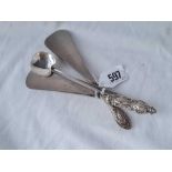 A jam spoon with long handle - Sheffield 1905 and two silver handled shoe horns