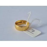 A plain gold wedding band 18ct gold size P - 4.7 gms