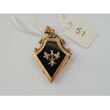 Lozenge shaped 10ct marked locket mounted with onyx