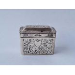 A 19th Century Dutch box with engraved hinged cover - 2" wide