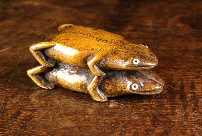 An Unusual 18th/Early 19th Century Carved Fruitwood Mating Frogs Snuff Box.