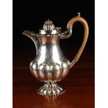 A Good Quality Hammered Silver Coffee Pot hallmarked Chester 1909,