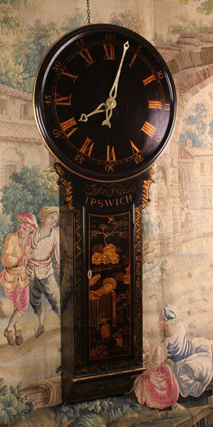 A George III Lacquered Chinoiserie Tavern Clock by John Page Ipswich. - Image 4 of 4