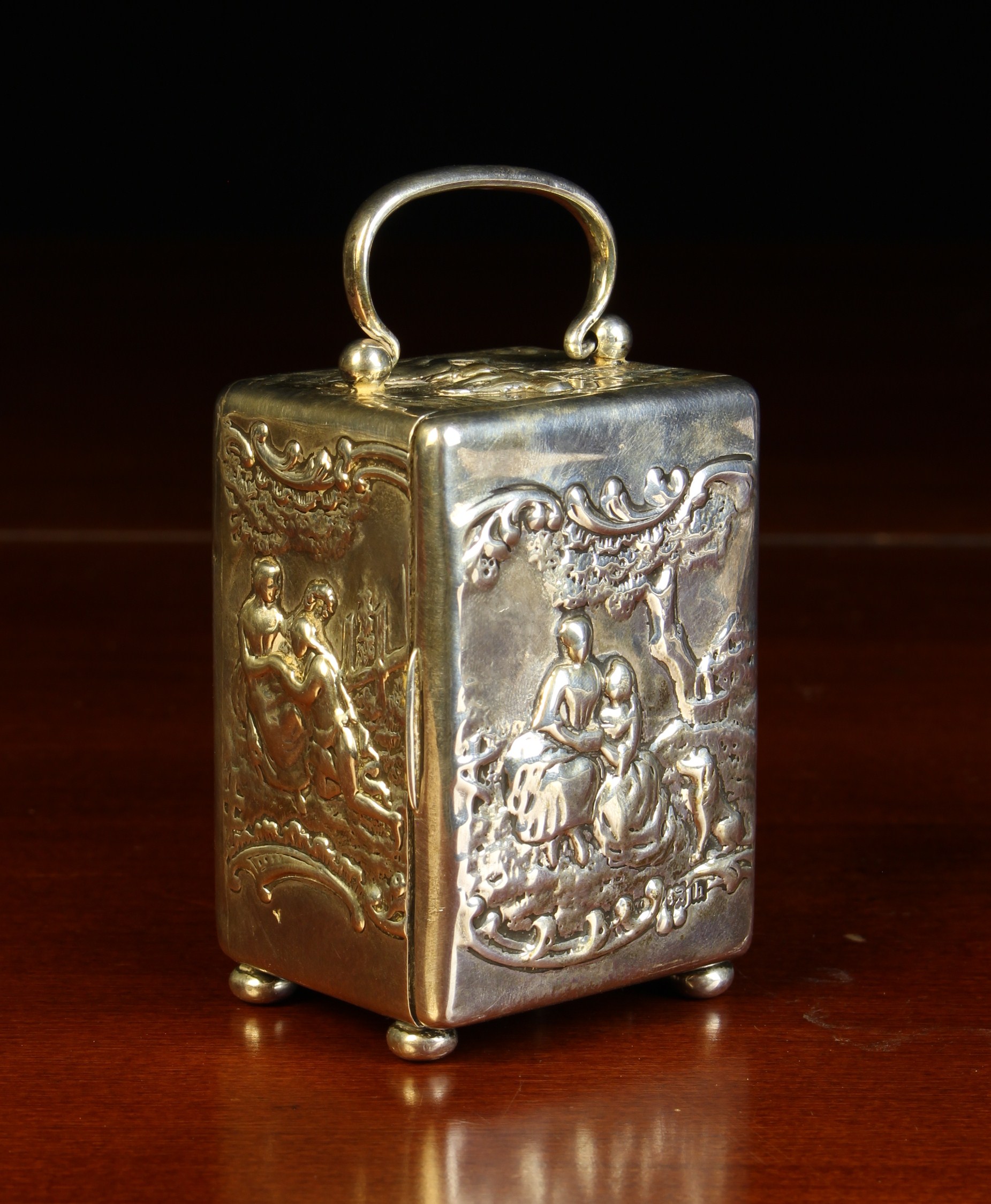 A Miniature Silver Cased Clock by William Comyns hallmarked London 1903. - Image 3 of 5