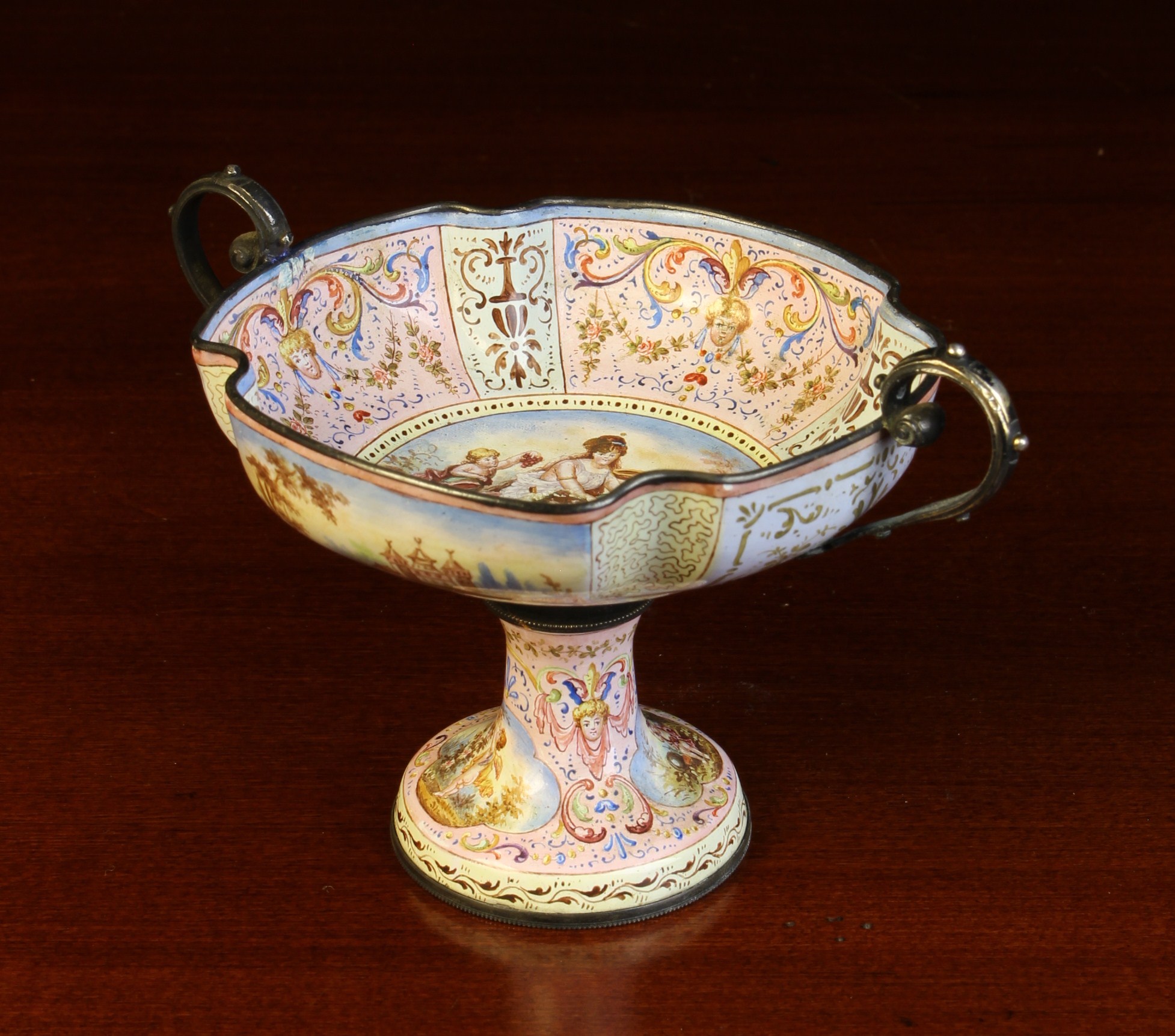 A 19th Century Vienna Enamel Miniature Comport. - Image 3 of 4