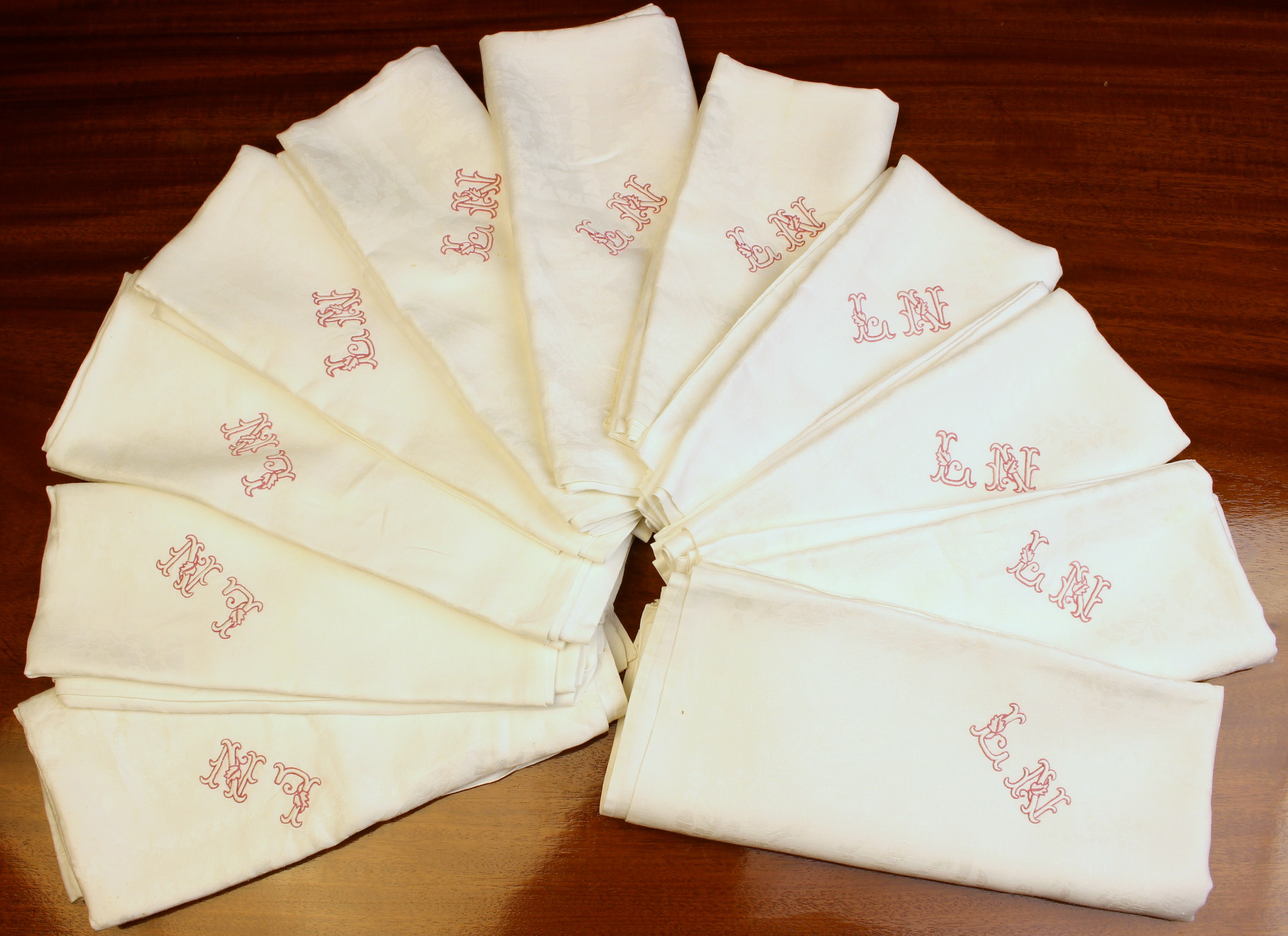 A Set of Eleven Large White Damask Table Napkins reputed to have come from the Royal Apartments of - Image 4 of 5