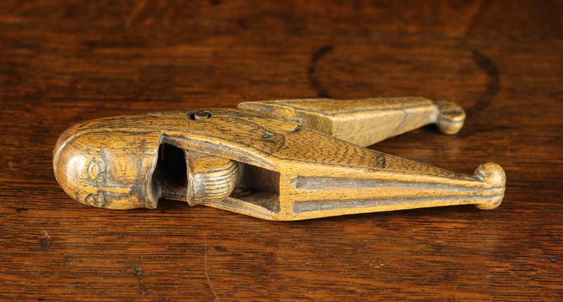 A Small Early 19th Century Treen Folk Art Lever Action Nut Cracker carved in the form of a man's - Image 4 of 6