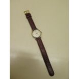 A vintage 9ct gold presentation Tudor Royal manual wind gents wristwatch - case 32mm - in good