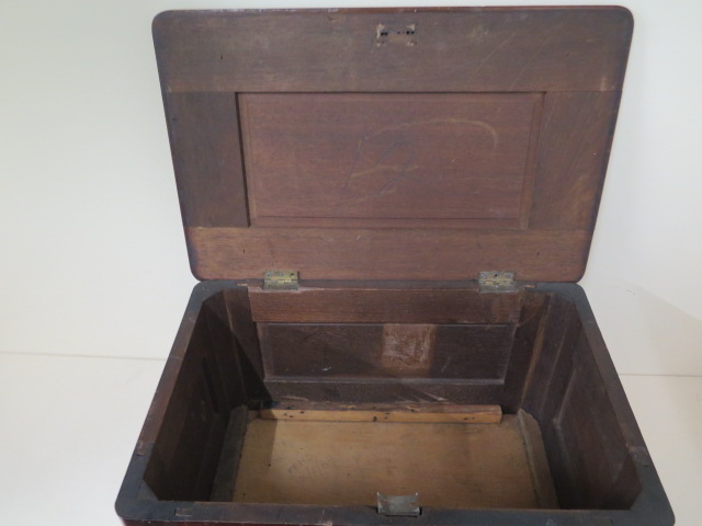 A Victorian mahogany box for restoration - Height 25cm x 43cm x 28cm - Image 2 of 4