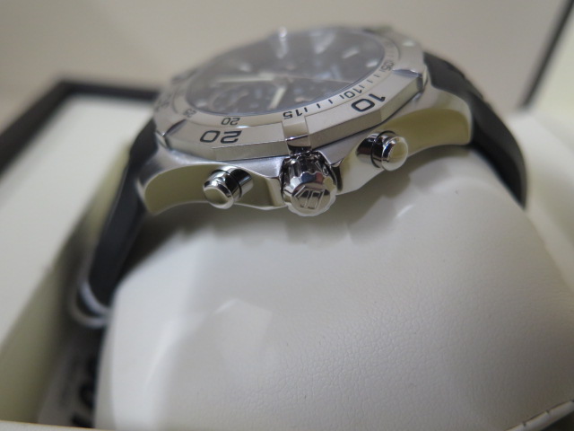 A gentleman's Tag Heuer Aquaracer quartz chronograph wristwatch CAF101E RUA5606 - width 5cm - Image 5 of 6