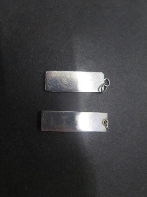 Two silver ingot pendants one commemorating Charles and Diana's wedding - total approx weight 24 - Image 2 of 2