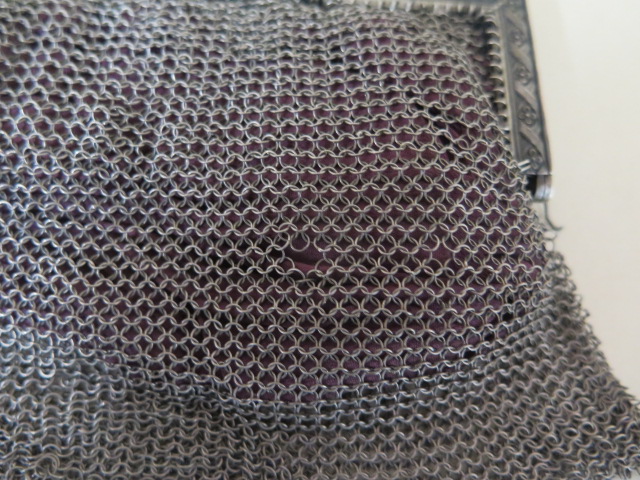 A Continental 800 silver chain mail opera bag, 14cm wide, approx 4.6 troy oz, interior worn with - Image 3 of 4