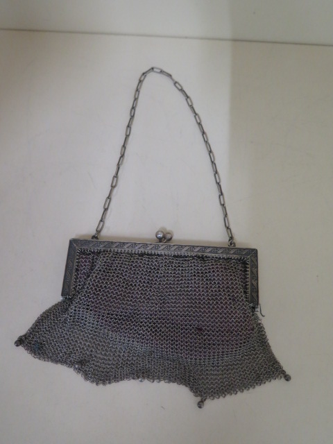 A Continental 800 silver chain mail opera bag, 14cm wide, approx 4.6 troy oz, interior worn with - Image 2 of 4