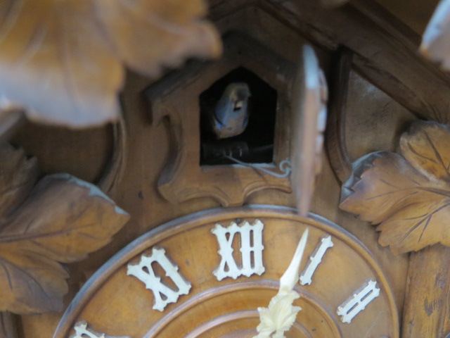 An unusual Cuckoo carved mantle clock, 46cm tall, in generally good condition, running order, - Image 6 of 6