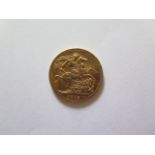 A George V gold full sovereign, dated 1915