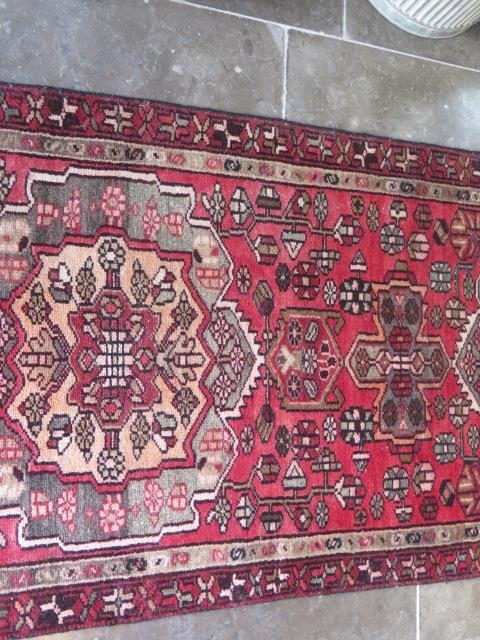 A hand knotted woollen runner rug, 290cm x 88cm, generally good condition - Image 2 of 3