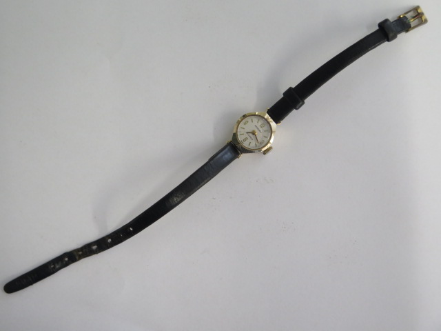 A ladies Regency 9 ct gold wristwatch Swiss made 17 jewel movement, vintage 1970, working order