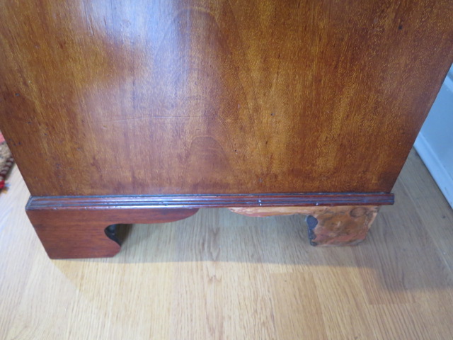 A good quality Edwardian inlaid mahogany three drawer bureau bookcase of small proportions, 178cm - Image 4 of 4