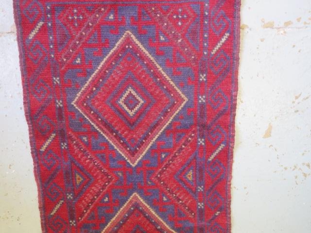 A hand knotted woollen Meshwani runner, 246cm x 60cm - Image 2 of 3