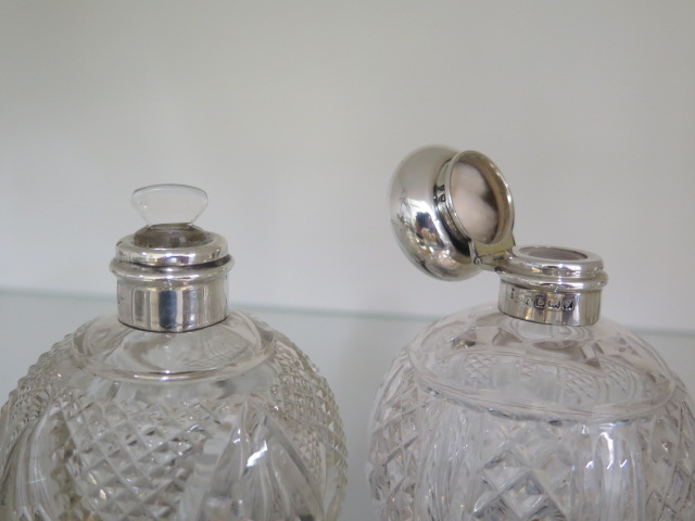 Four silver top bottles, a silver plated powder bottle, two silver rim glass salts, a silver - Image 4 of 5