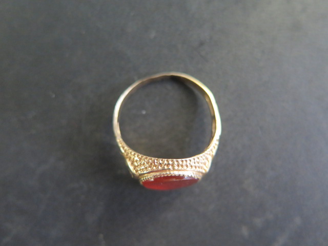 A hallmarked 9ct yellow gold ring, size X, approx 1.9 grams, three hallmarked 15ct gold studs, - Image 5 of 6