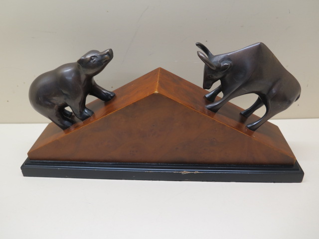 A Bey-Berk quartz mantle clock with bronze bull and bear, some wear to back of case but in working - Image 3 of 3