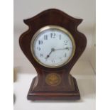 An Edwardian inlaid balloon shape mantle clock, 8 day movement, 24cm tall with keys, in running