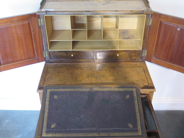 A good Victorian walnut writing desk with a two door brass galleried top with fitted interior - Image 2 of 9