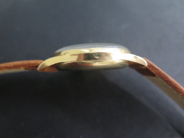 An 18ct yellow gold Hedicor 19 jewel manual wind chronograph manual wind gents wristwatch on a - Image 5 of 5